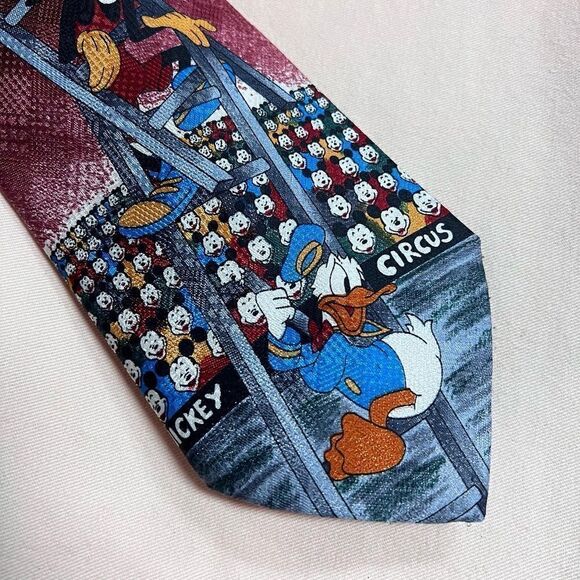 Vintage 1990s, Mickey & Friend Silk tie with Mickey, Goofy and Donald Duck - Picture 2 of 6